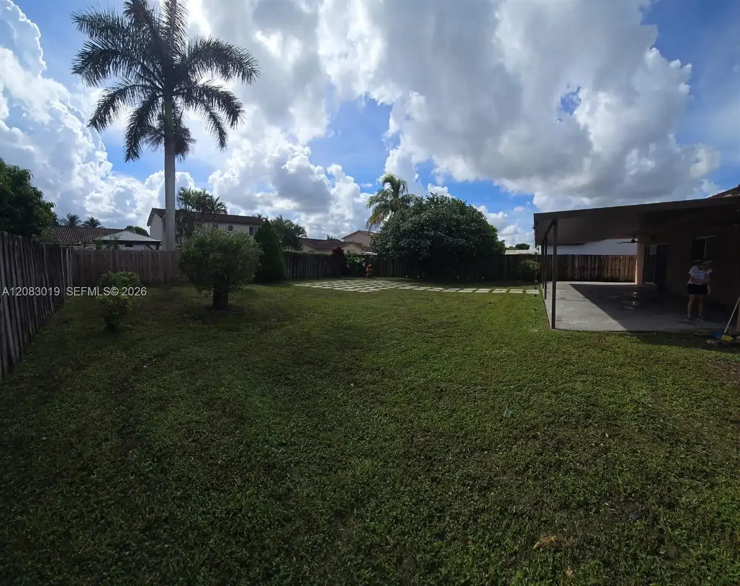 18045 SW 154th Pl, Miami FL 33187 photo 4