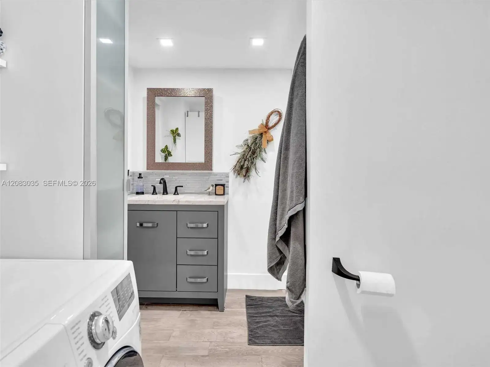 1700 NE 191st St # 102, Miami FL 33179 photo 3