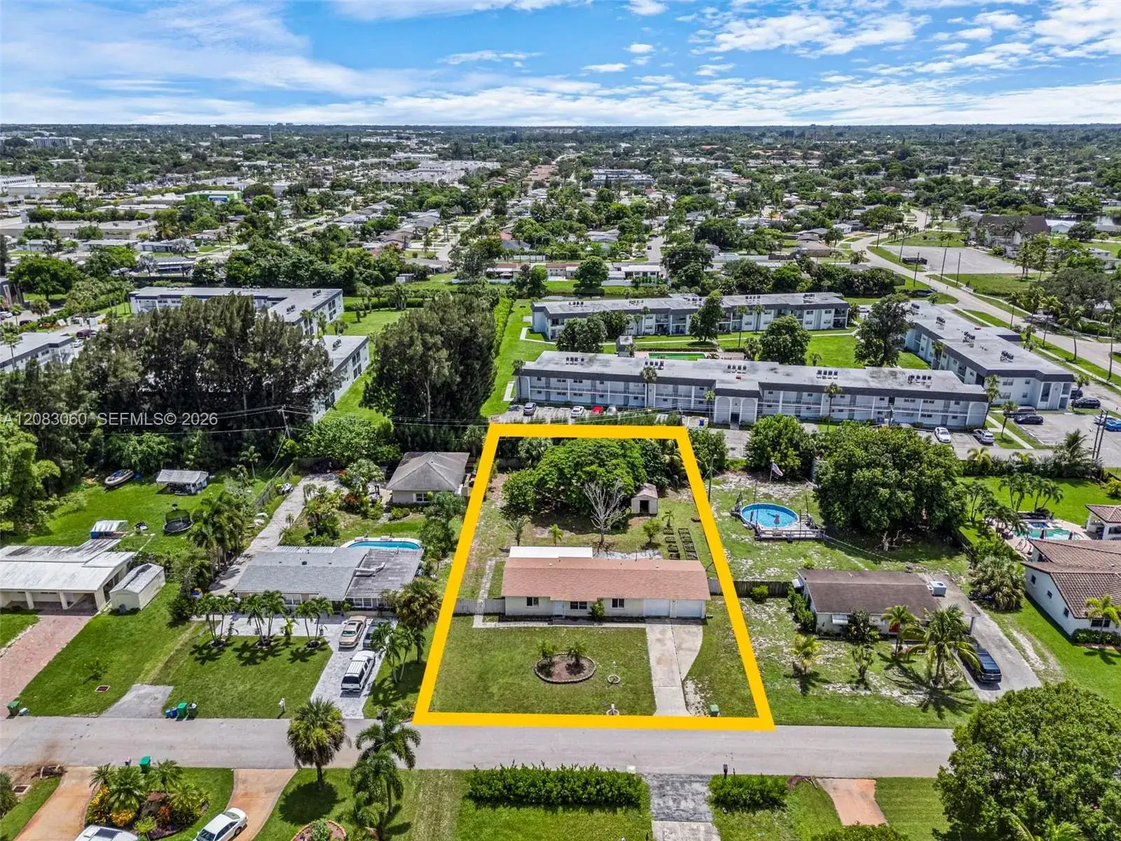 3180 Carol Ave, Palm Springs FL 33461 photo 2