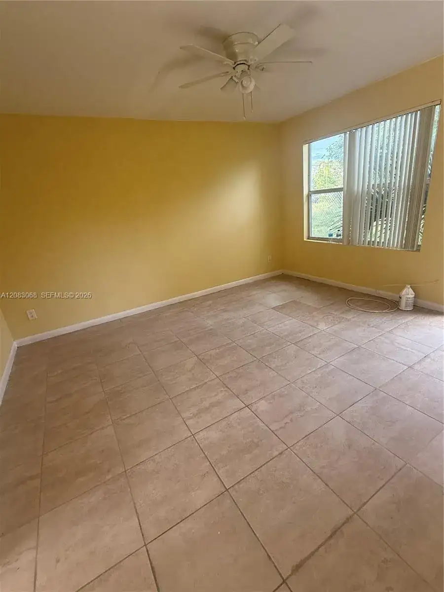 14 NW 169th St # 2, North Miami Beach FL 33169 photo 2