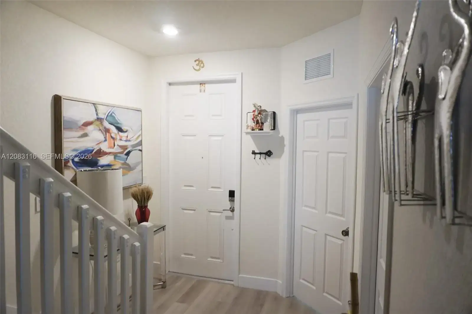 10589 W 32nd Ln, Hialeah Gardens FL 33018 photo 4