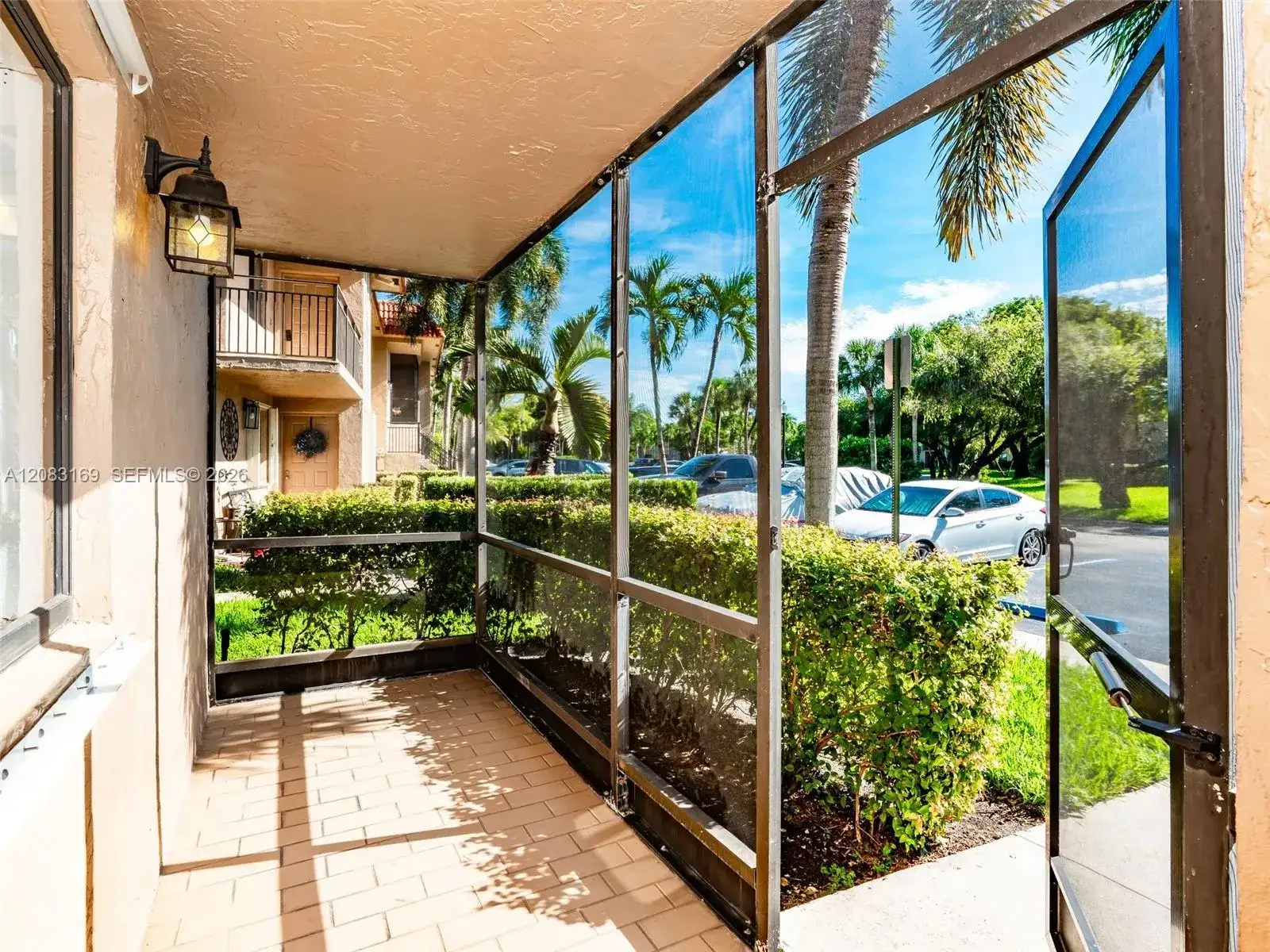 435 Lakeview Dr # 106, Weston FL 33326 photo 5