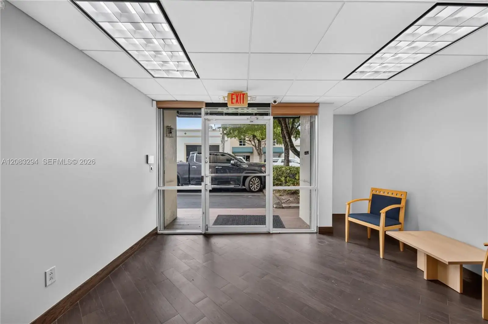 3042 NW 82nd Ave, Doral FL 33122 photo 5