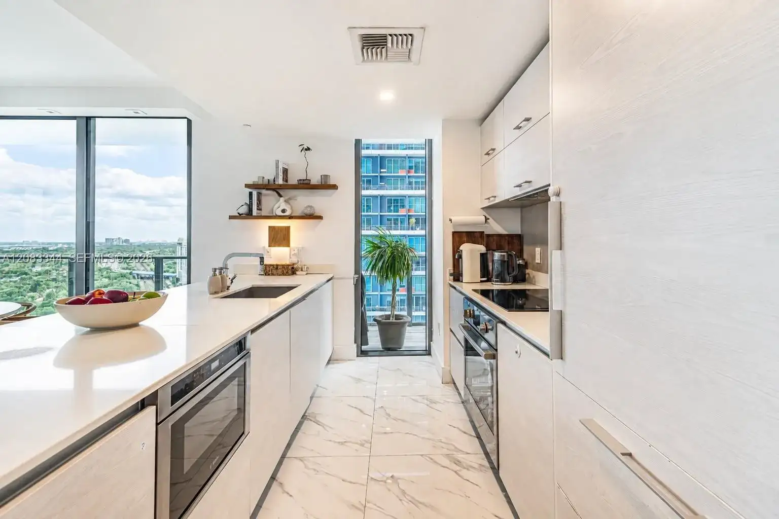 1300 S Miami Ave # 2006, Miami FL 33130 photo 3
