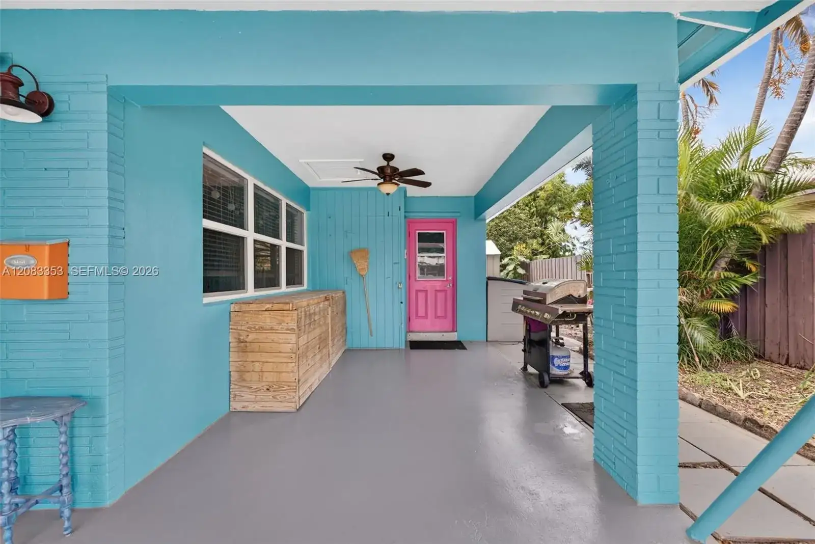 4831 NE 8th Ave, Oakland Park FL 33334 photo 4