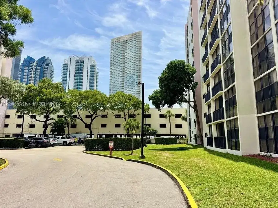 17011 N Bay Rd # 716, Sunny Isles Beach FL 33160 photo 4