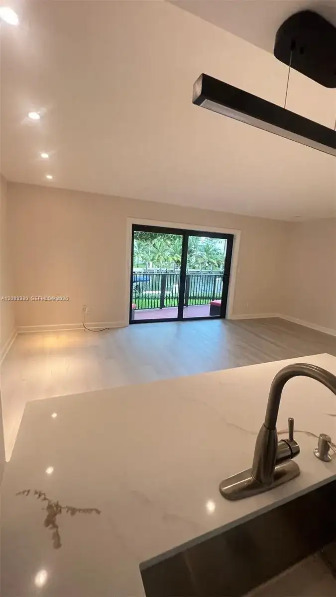 6855 Edgewater Dr, Coral Gables FL 33133 photo 5