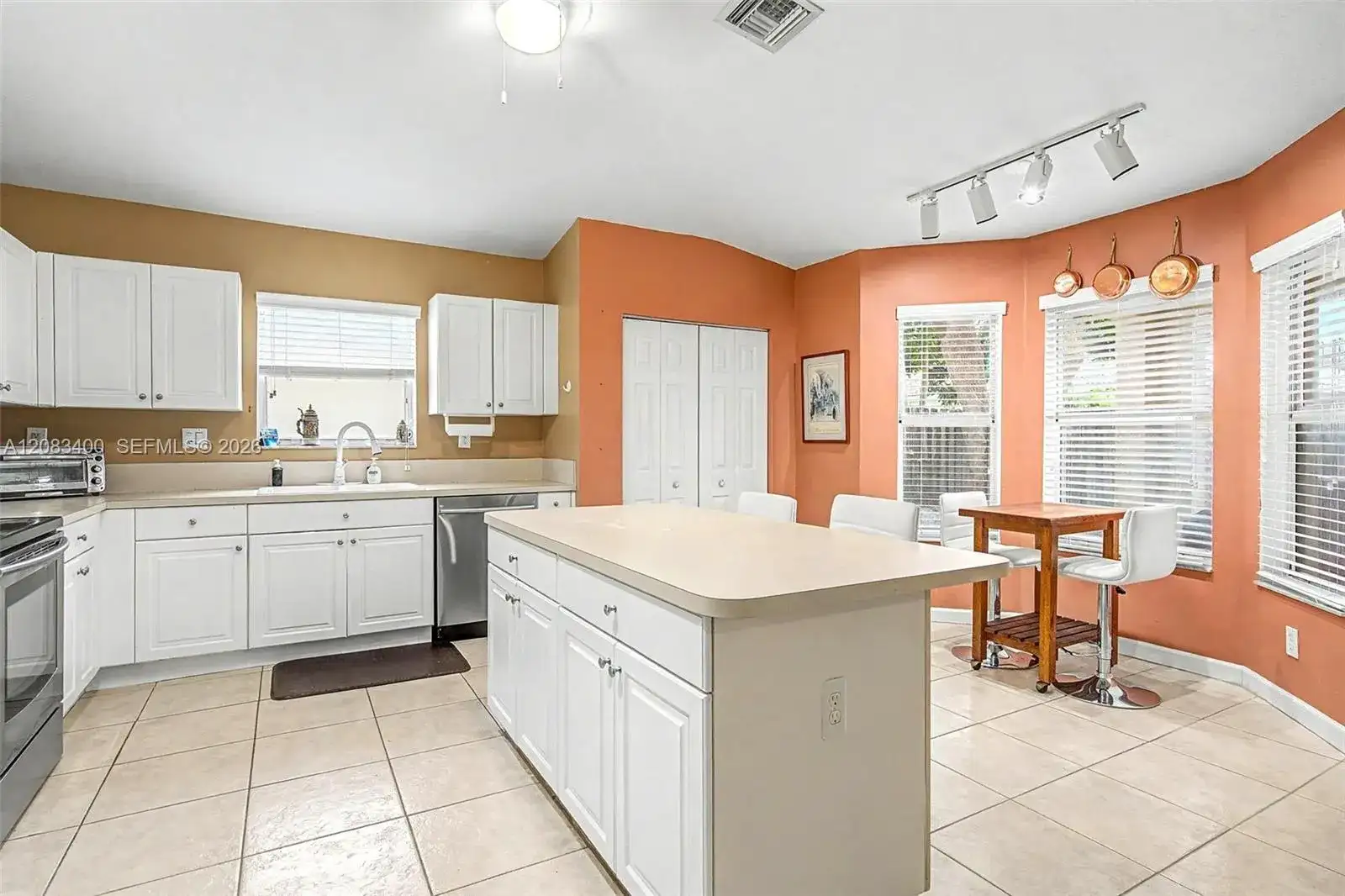 14033 SW 155 Ct, Miami FL 33196 photo 2
