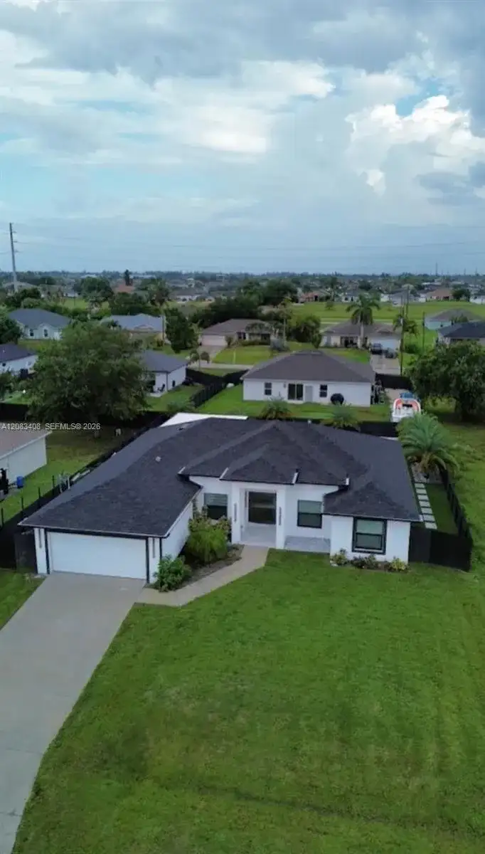 2240 9th st, Cape Coral FL 33993 photo 2