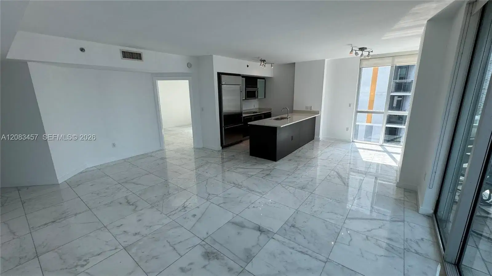 55 SE 6th St # 2101, Miami FL 33131 photo 4