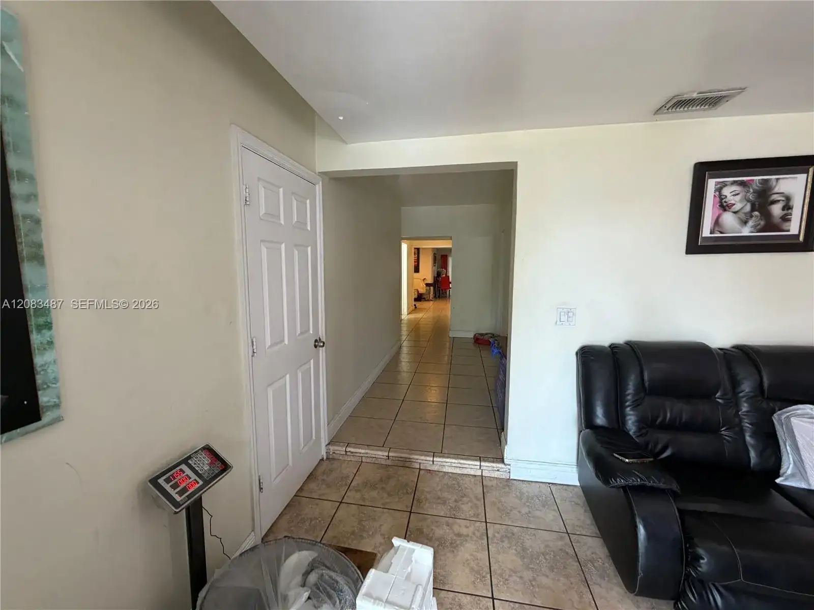 3245 NW 34th St, Miami FL 33142 photo 2
