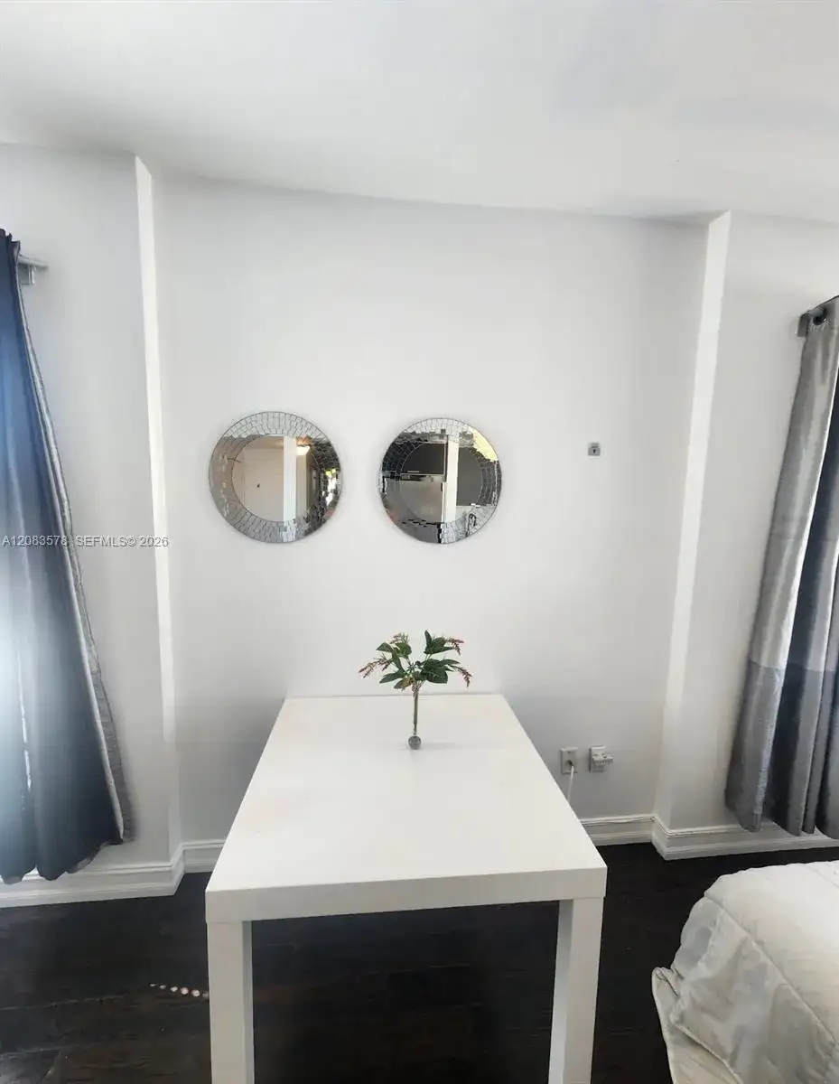 621 11th St # 201, Miami Beach FL 33139 photo 4