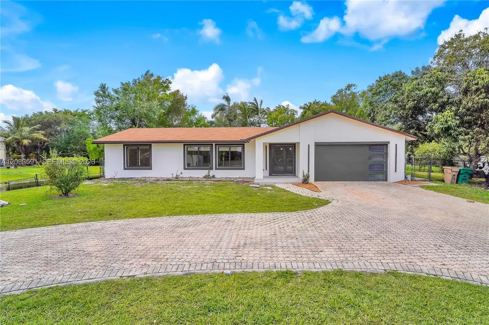 4700 SW 110th Ave, Davie FL 33328 photo 2