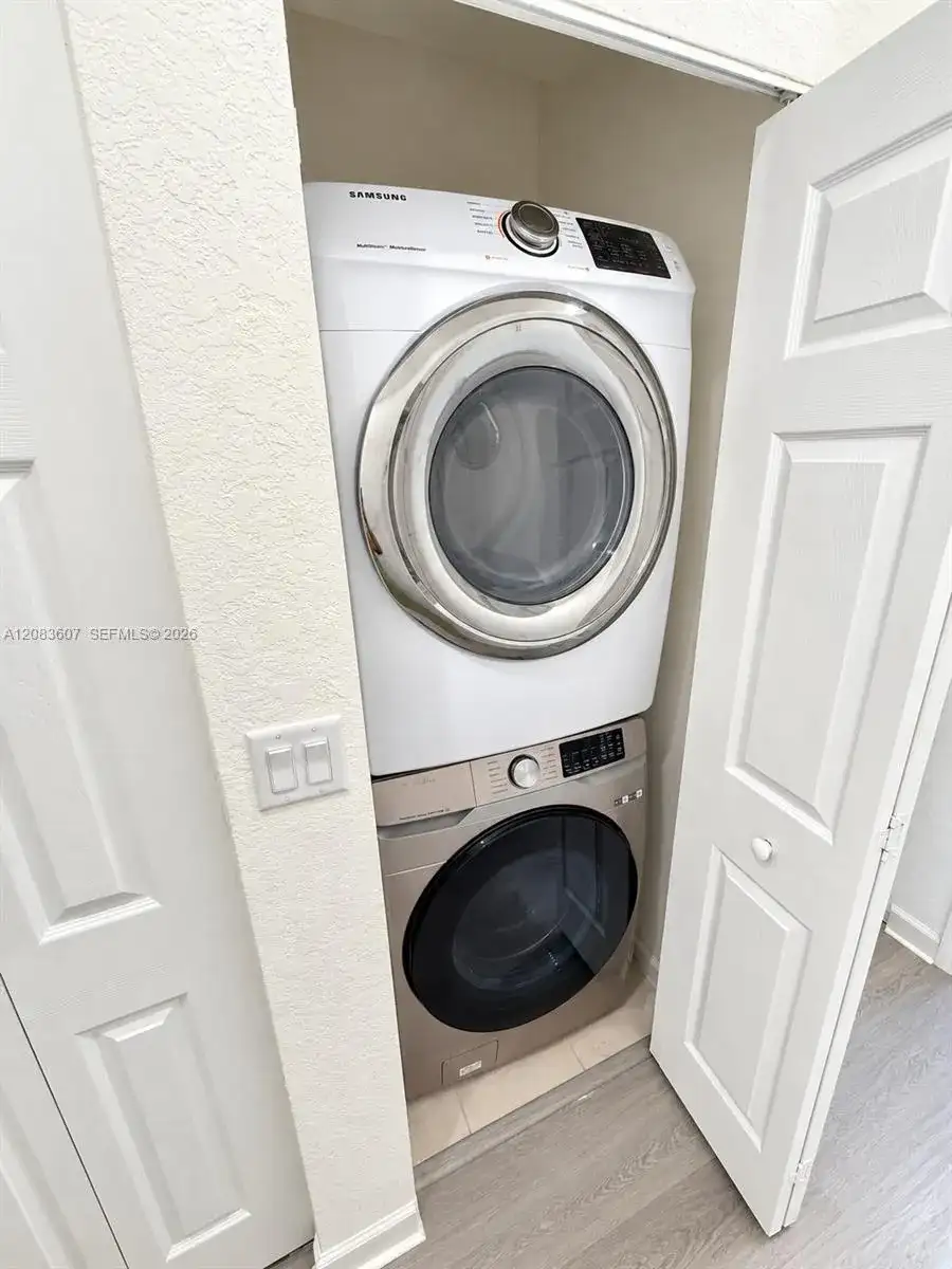 3393 W 105th Ter, Hialeah FL 33018 photo 3