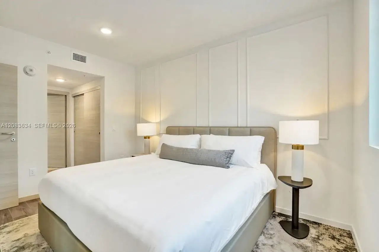 4220 LAGUNA ST # 403, Coral Gables FL 33146 photo 3