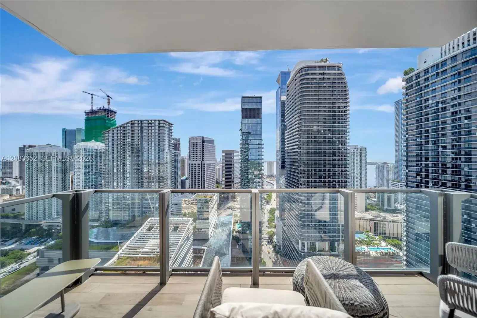 88 SW 7th St # 3203, Miami FL 33130 photo 4