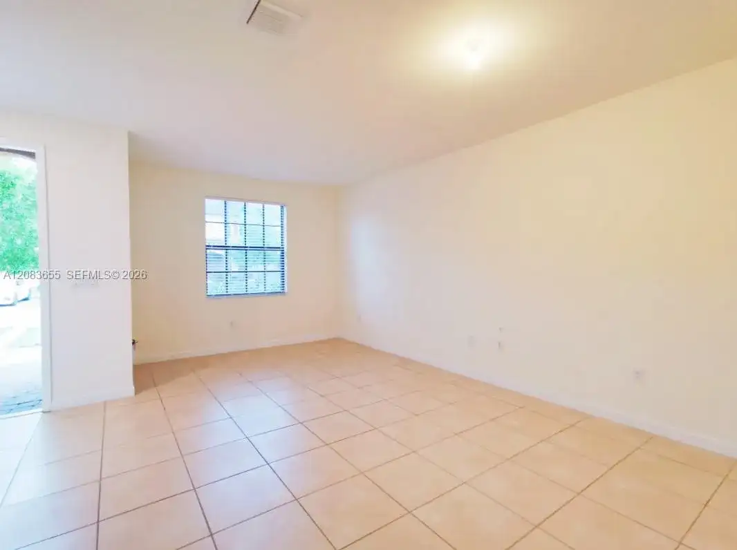 9398 W 32nd Ln # 9398, Hialeah FL 33018 photo 3