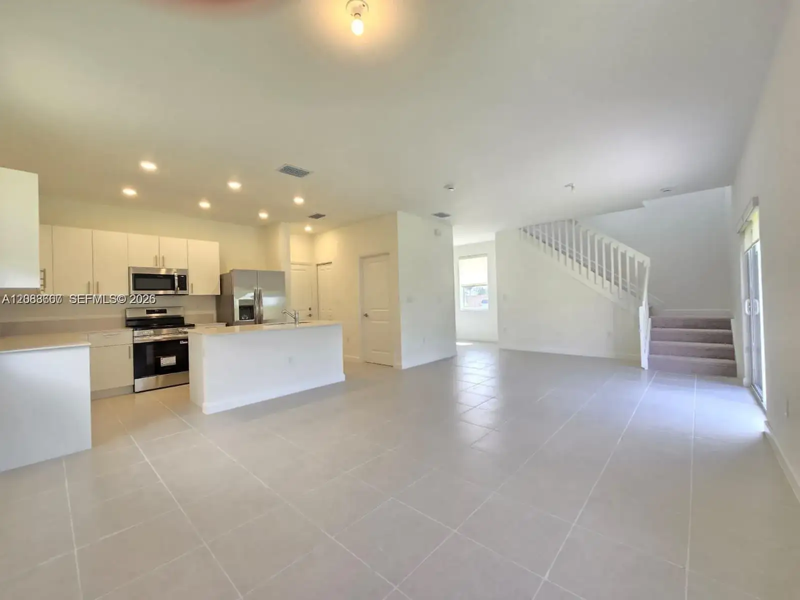 2670 SE 24th Ct, Homestead FL 33035 photo 4