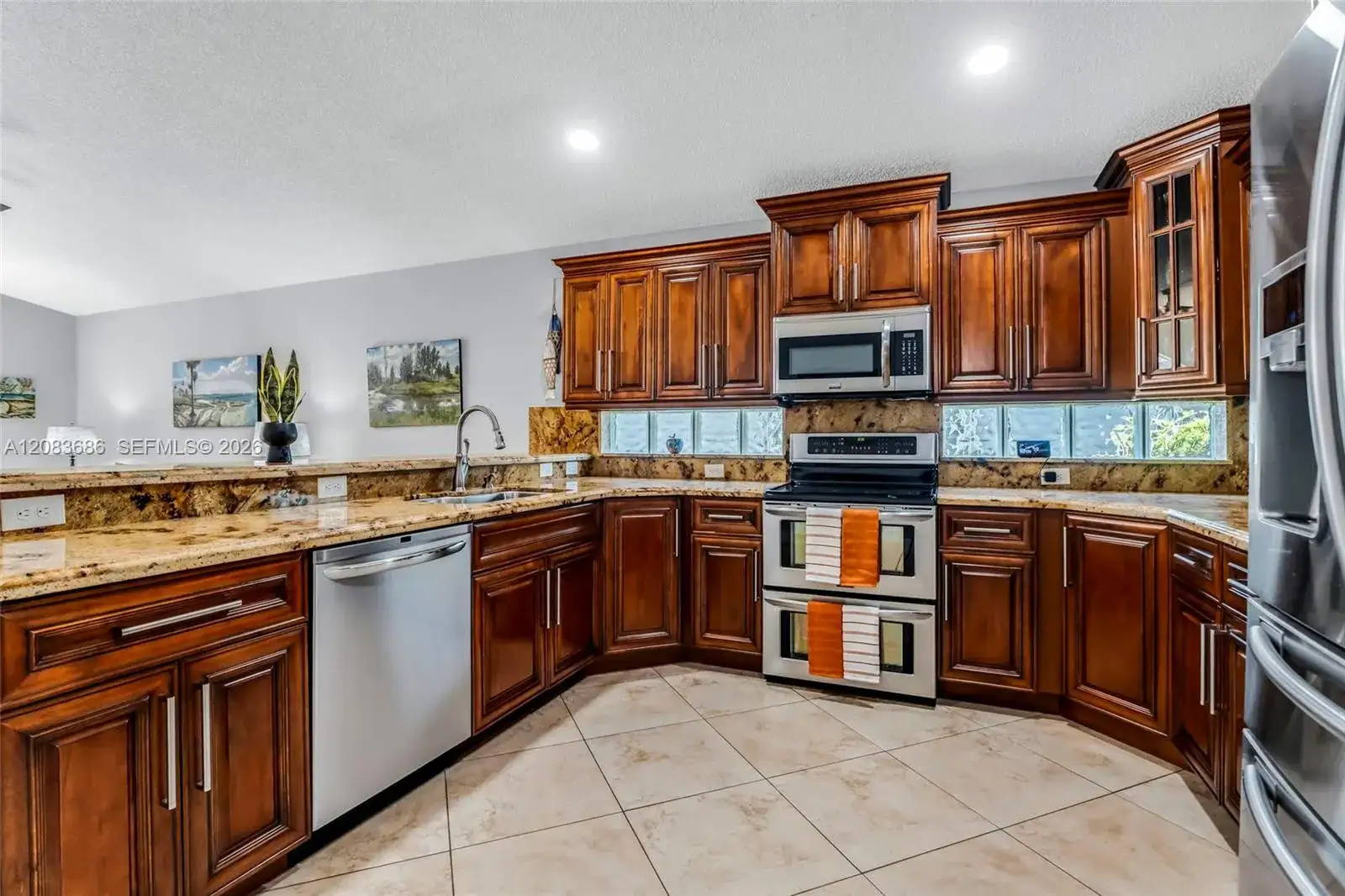 1387 SW 181st Ave, Pembroke Pines FL 33029 photo 4
