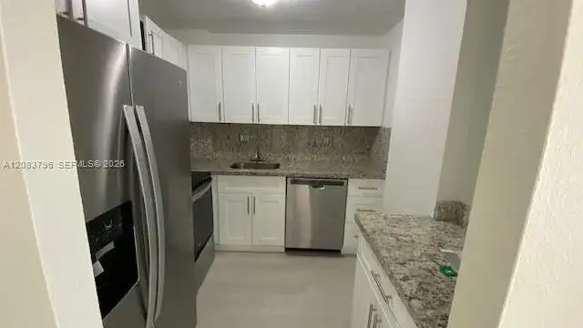 9360 Fontainebleau Blvd # 611, Miami FL 33172 photo 2