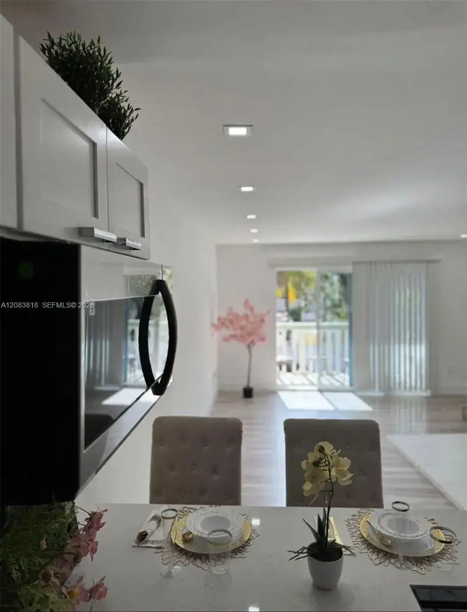 15201 NE 6th Ave # C210, Miami FL 33162 photo 3