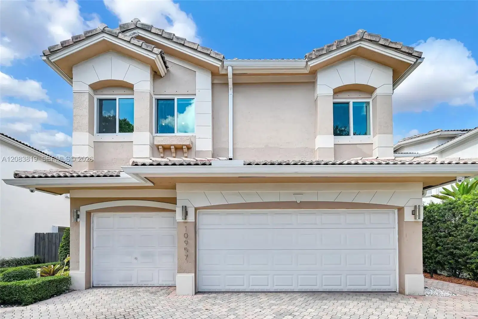10957 NW 73rd Ter, Doral FL 33178 photo 3