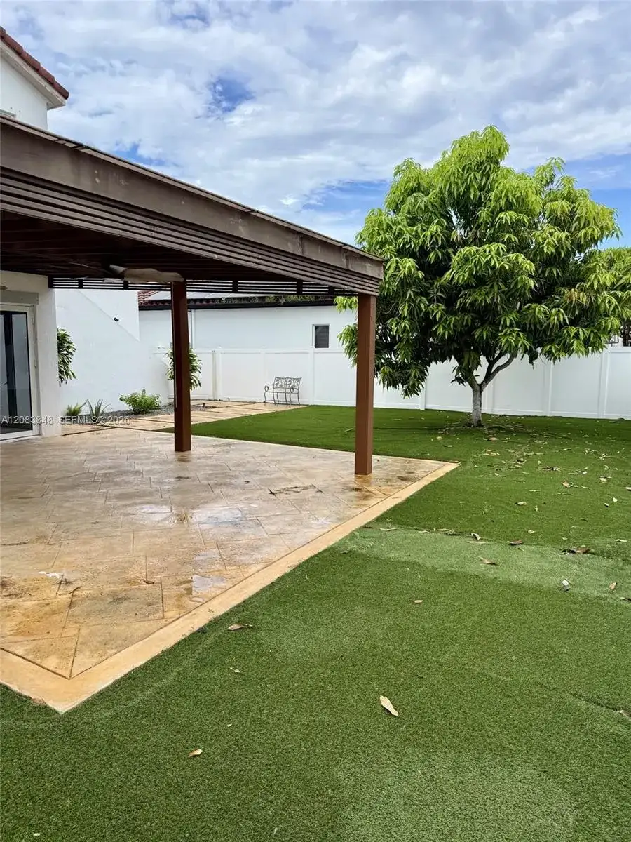 17081 SW 94th Way, Miami FL 33196 photo 5
