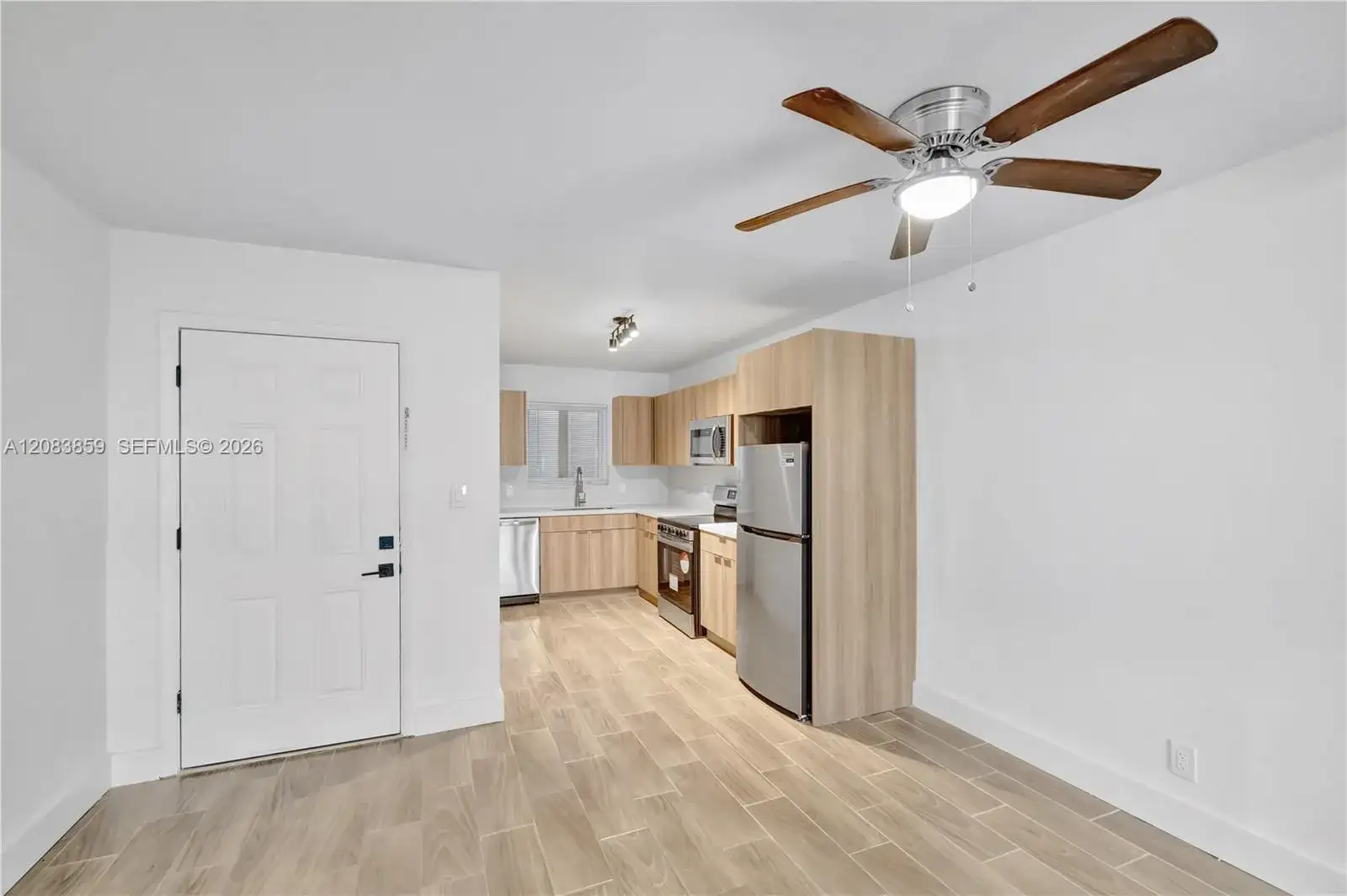 1939 Jefferson St # 103, Hollywood FL 33020 photo 4