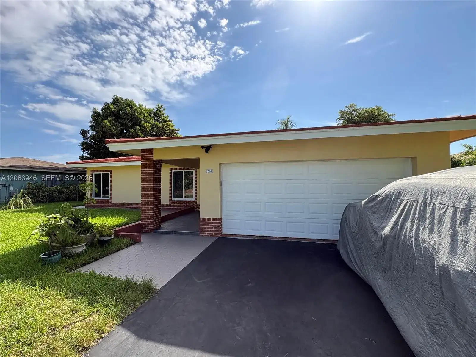 8250 NW 66th Ter, Tamarac FL 33321 photo 2