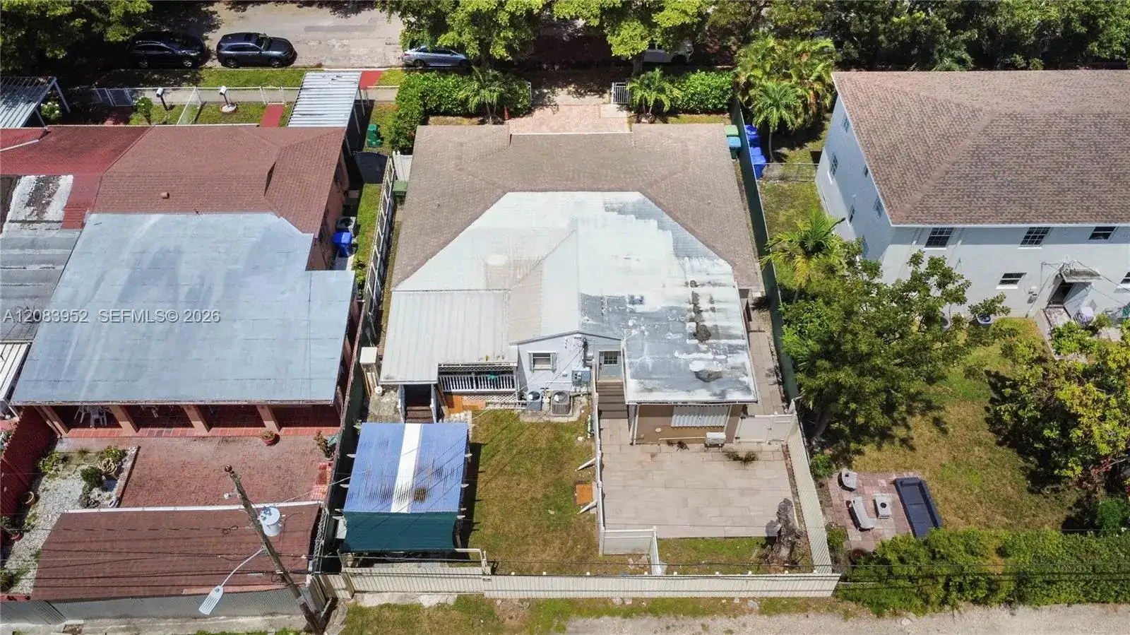 2530 SW 27th St, Miami FL 33133 photo 2