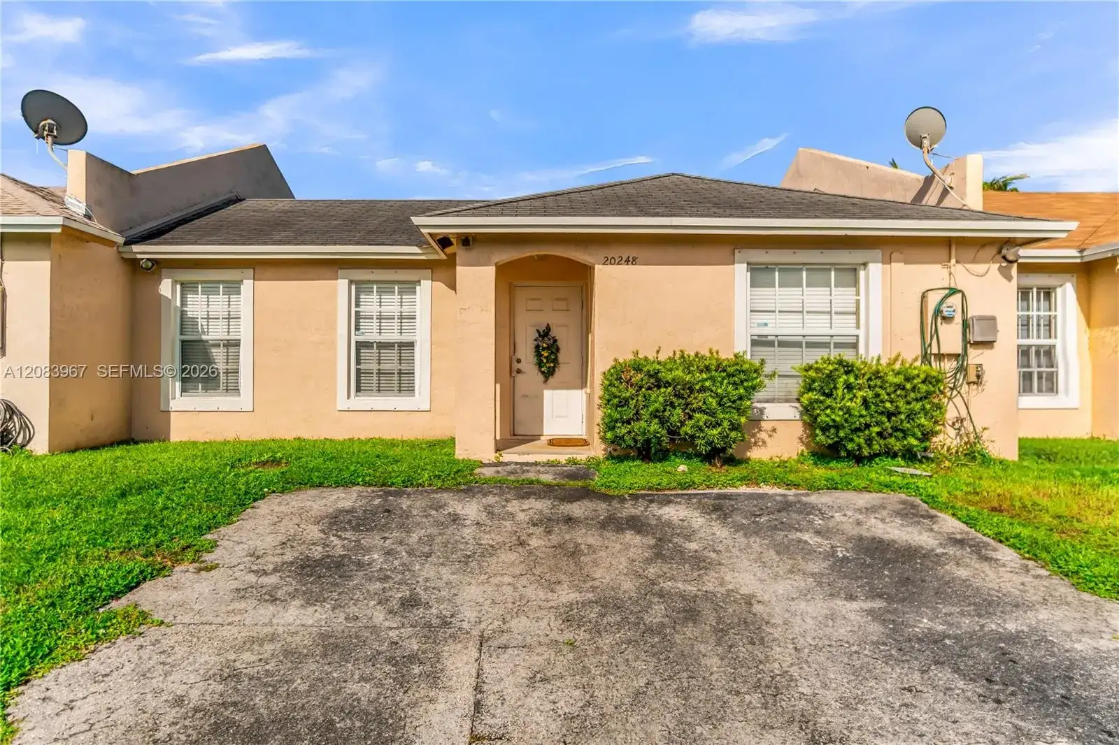 20248 NW 27th Place, Miami Gardens FL 33056 photo 2