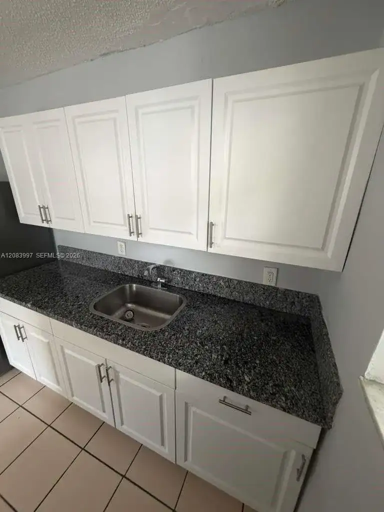 1330 NE 127th St # 5, North Miami FL 33161 photo 2