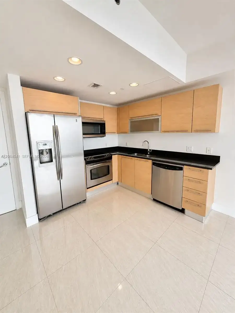 951 Brickell Ave # 1609, Miami FL 33131 photo 2