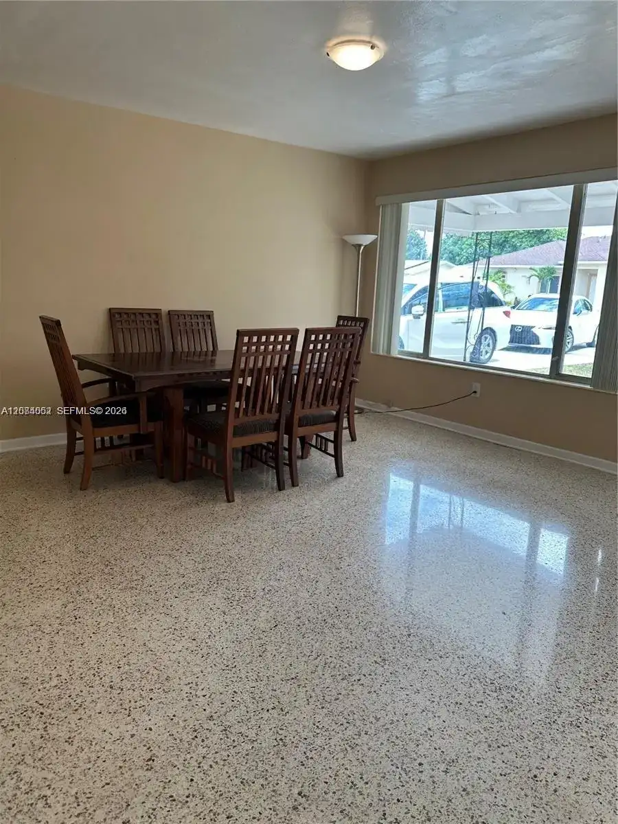 10500 NW 28th Ct # 10500, Miami FL 33147 photo 4