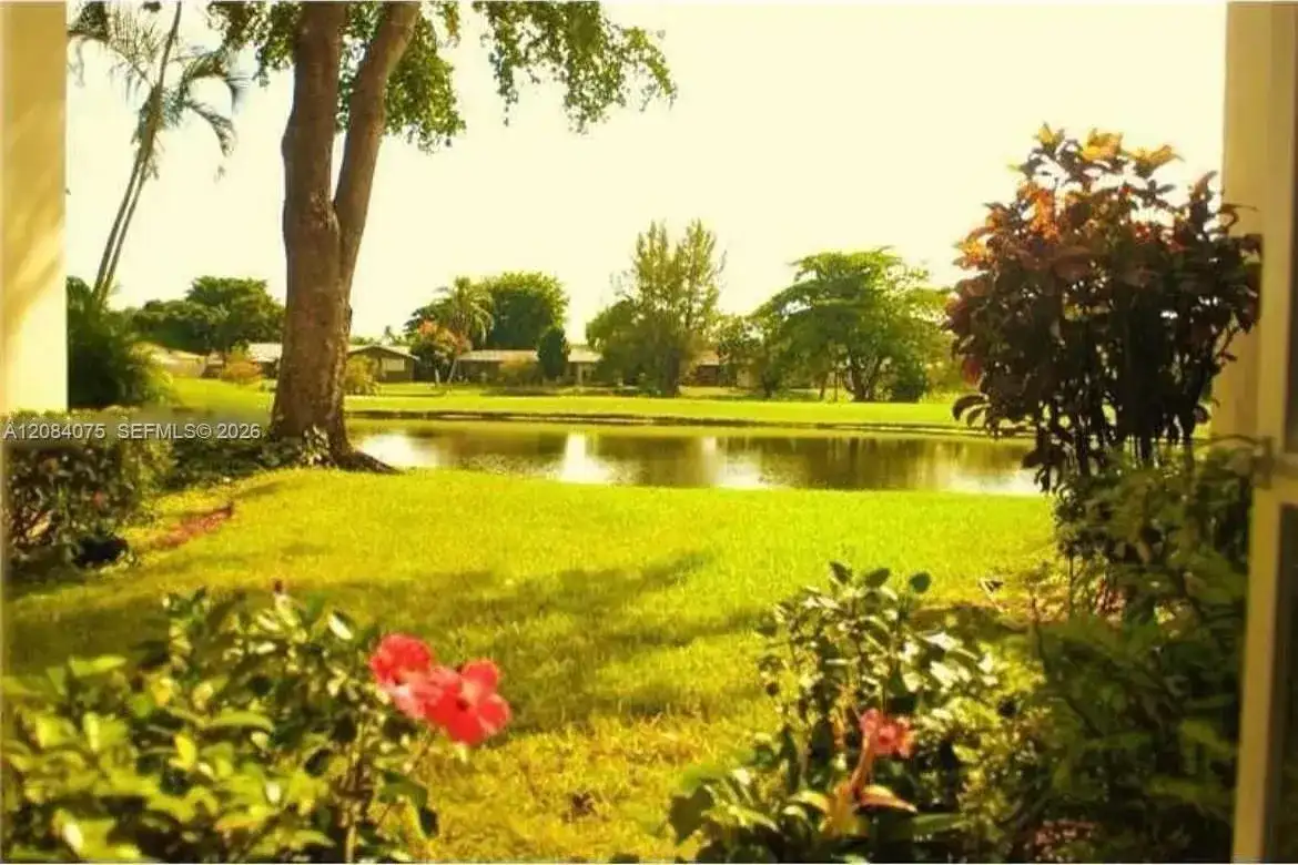 2431 SW 82nd Ave # 202, Davie FL 33324 photo 4