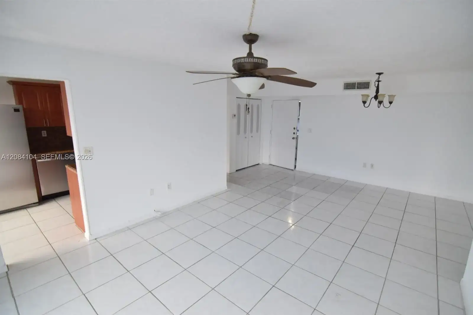7300 Wayne Ave # 419, Miami Beach FL 33141 photo 3