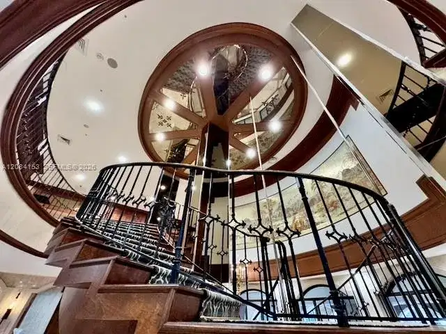 6039 Collins Ave # 833, Miami Beach FL 33140 photo 3