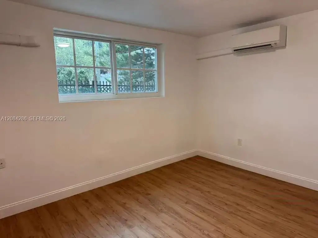 160 NE 55th St # 3, Miami FL 33137 photo 4