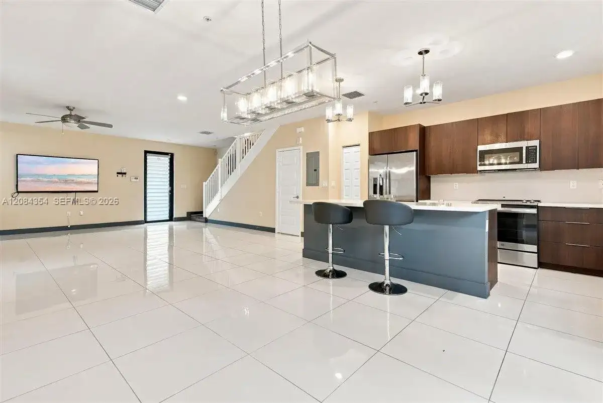 10455 NW 82nd St # 10, Doral FL 33178 photo 5
