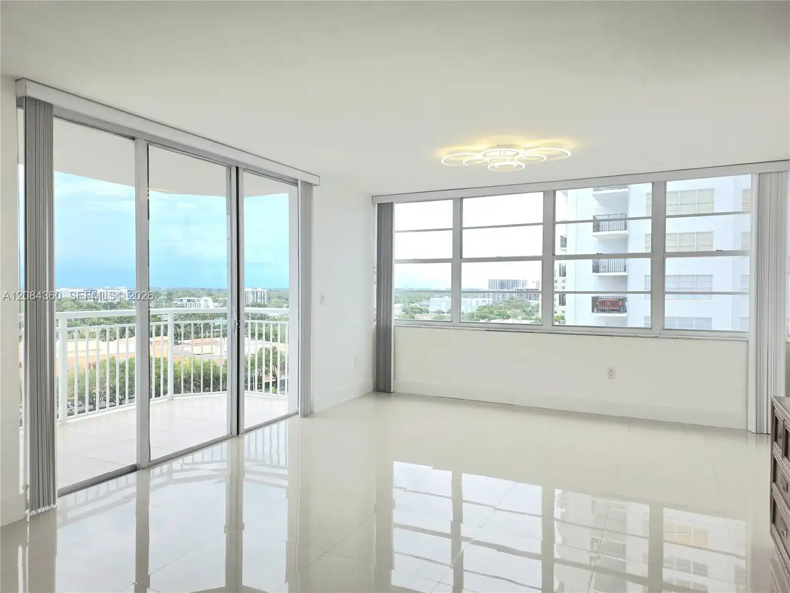 18051 Biscayne Blvd # 1204, Aventura FL 33160 photo 2