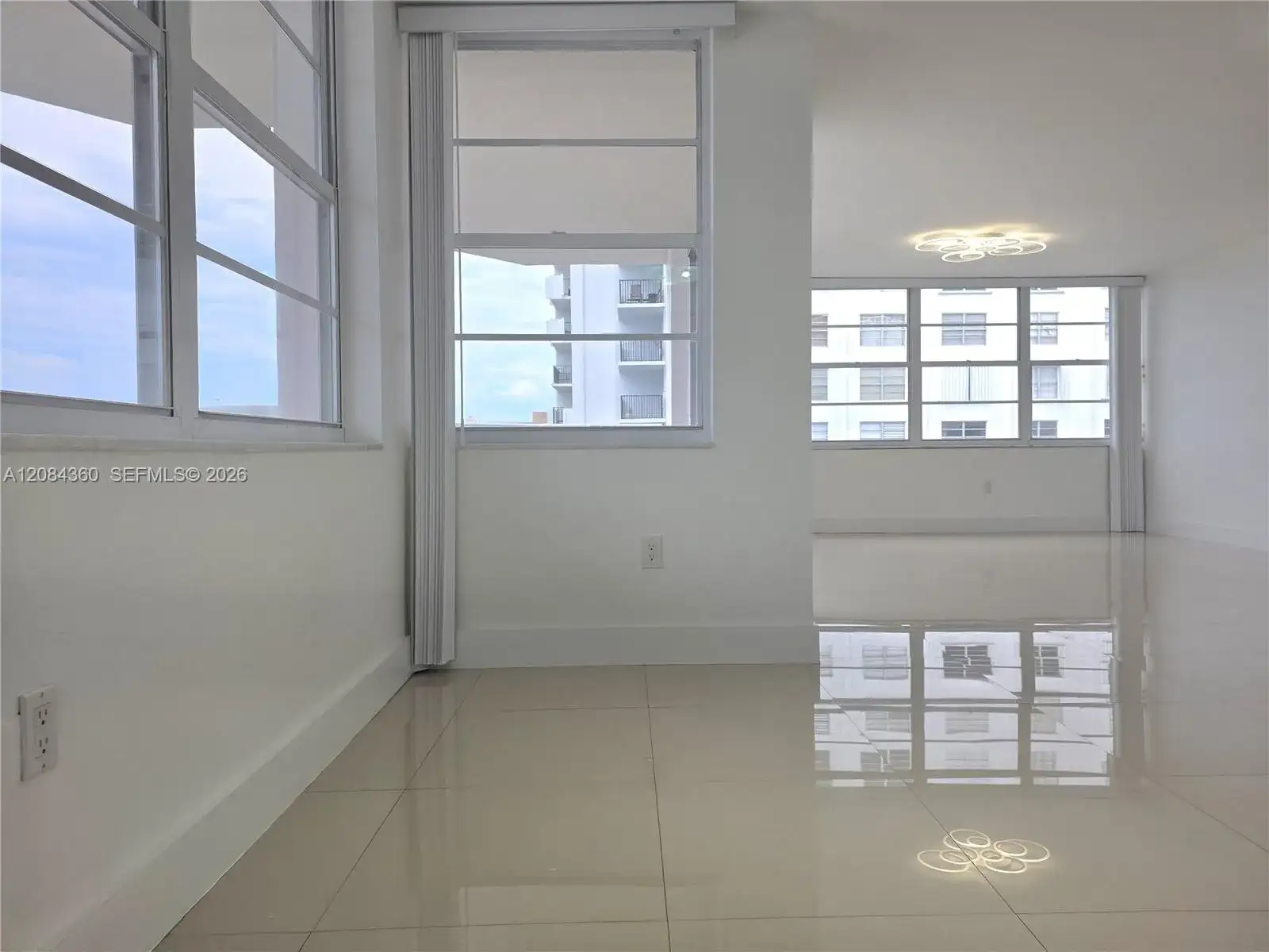 18051 Biscayne Blvd # 1204, Aventura FL 33160 photo 3