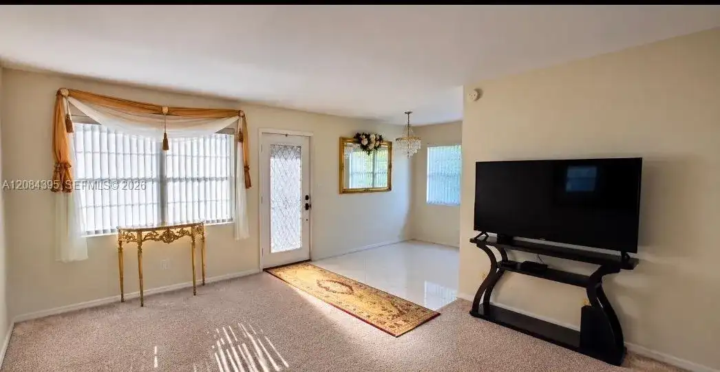 523 Fanshaw M # 523, Boca Raton FL 33434 photo 2