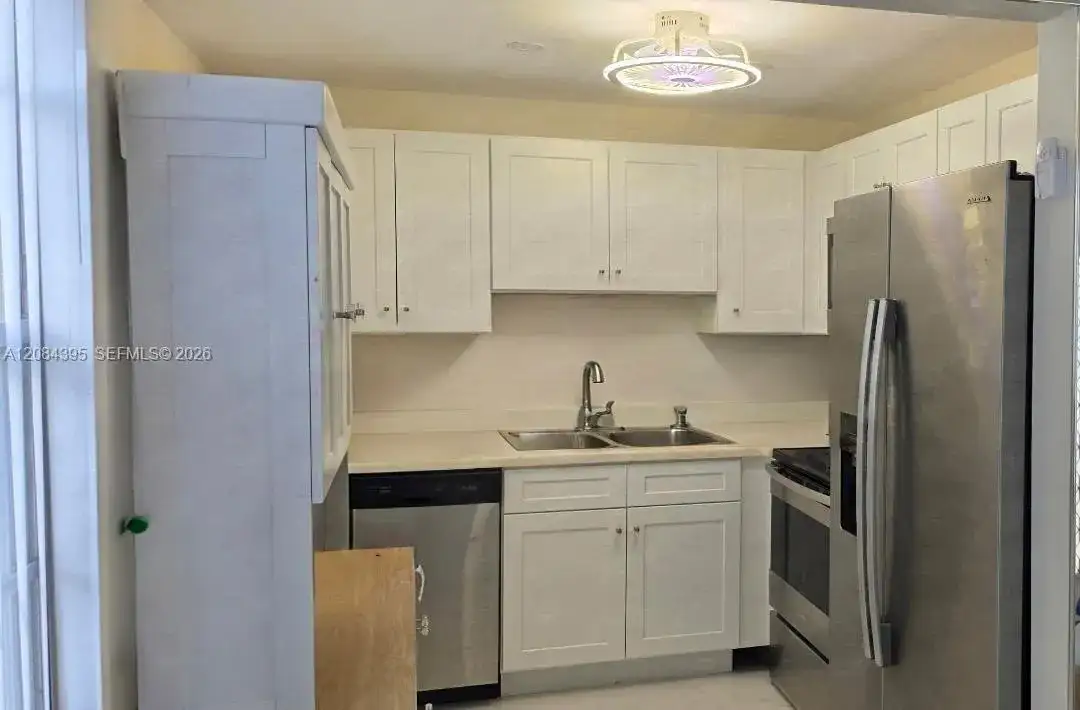 523 Fanshaw M # 523, Boca Raton FL 33434 photo 3