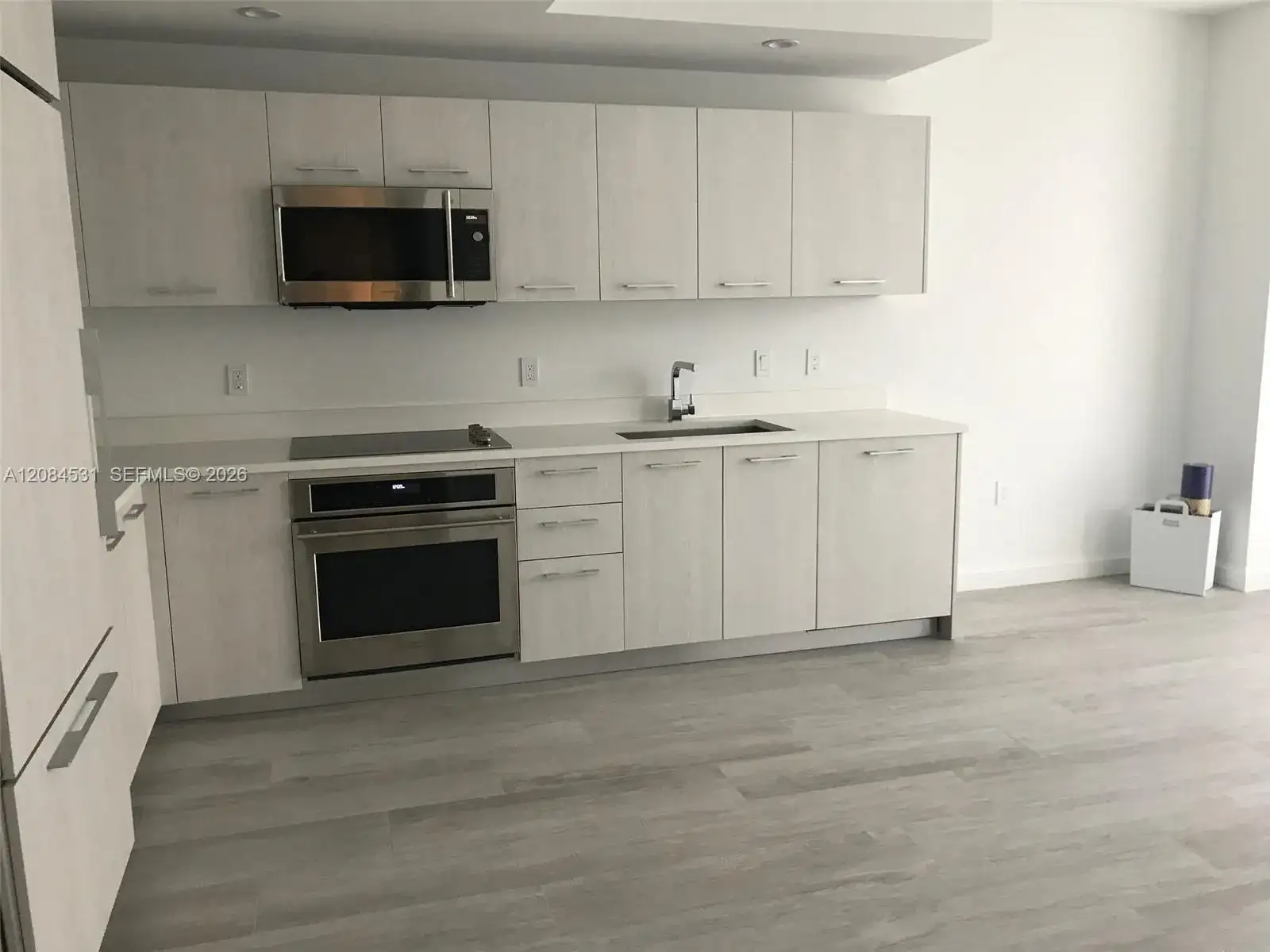 55 SW 9th St # 2807, Miami FL 33130 photo 4