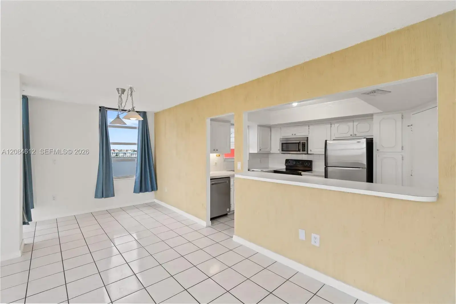 1301 NE Miami Gardens Dr # 505W, Miami FL 33179 photo 4