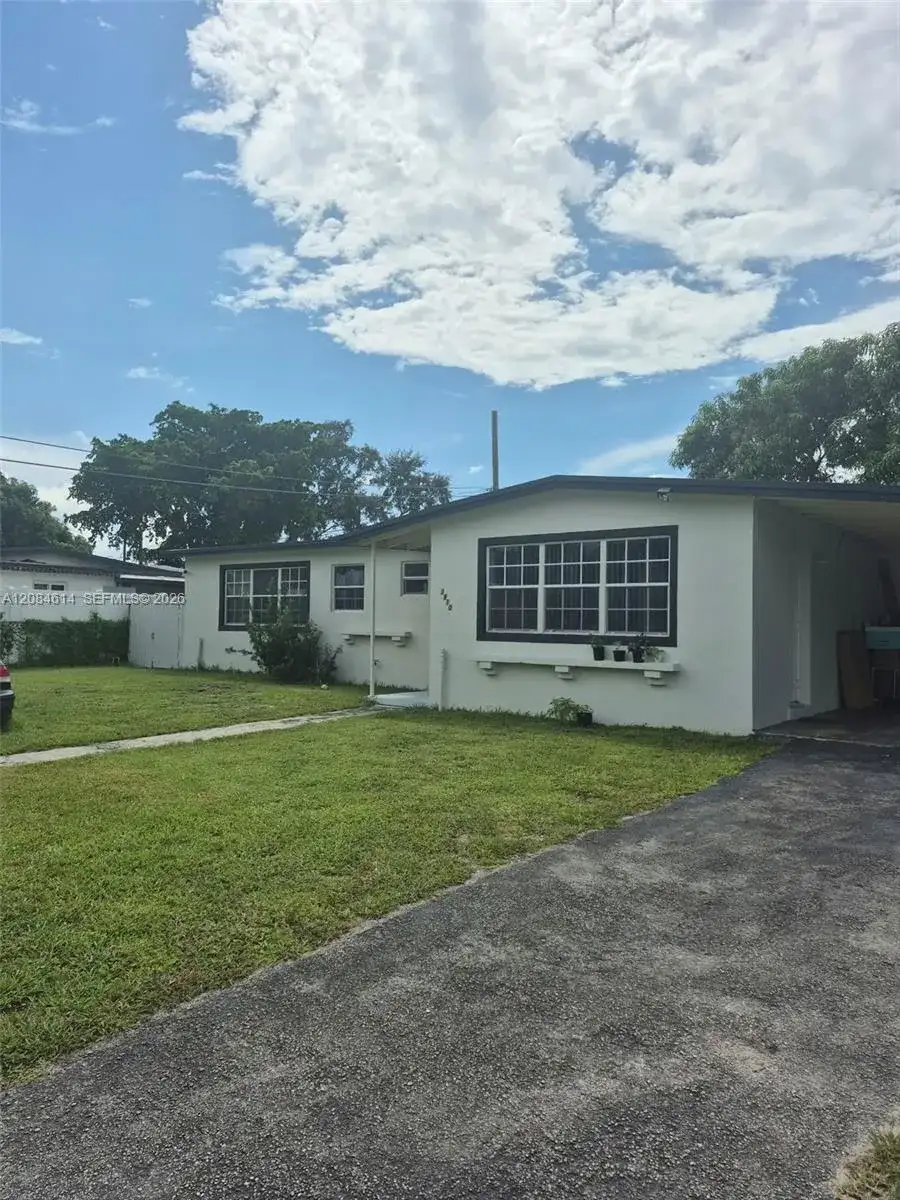 3810 NW 195th St, Miami Gardens FL 33055 photo 2