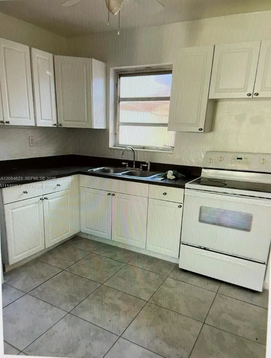 1020 NW 106th St Rear, Miami FL 33150 photo 2