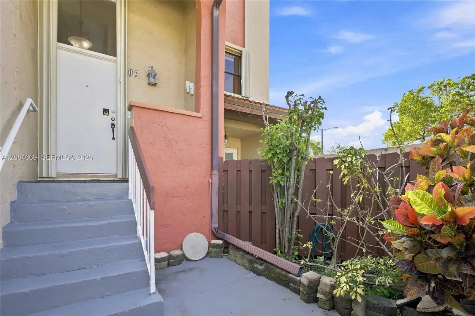9905 NW 9th St Cir # 21, Miami FL 33172 photo 2