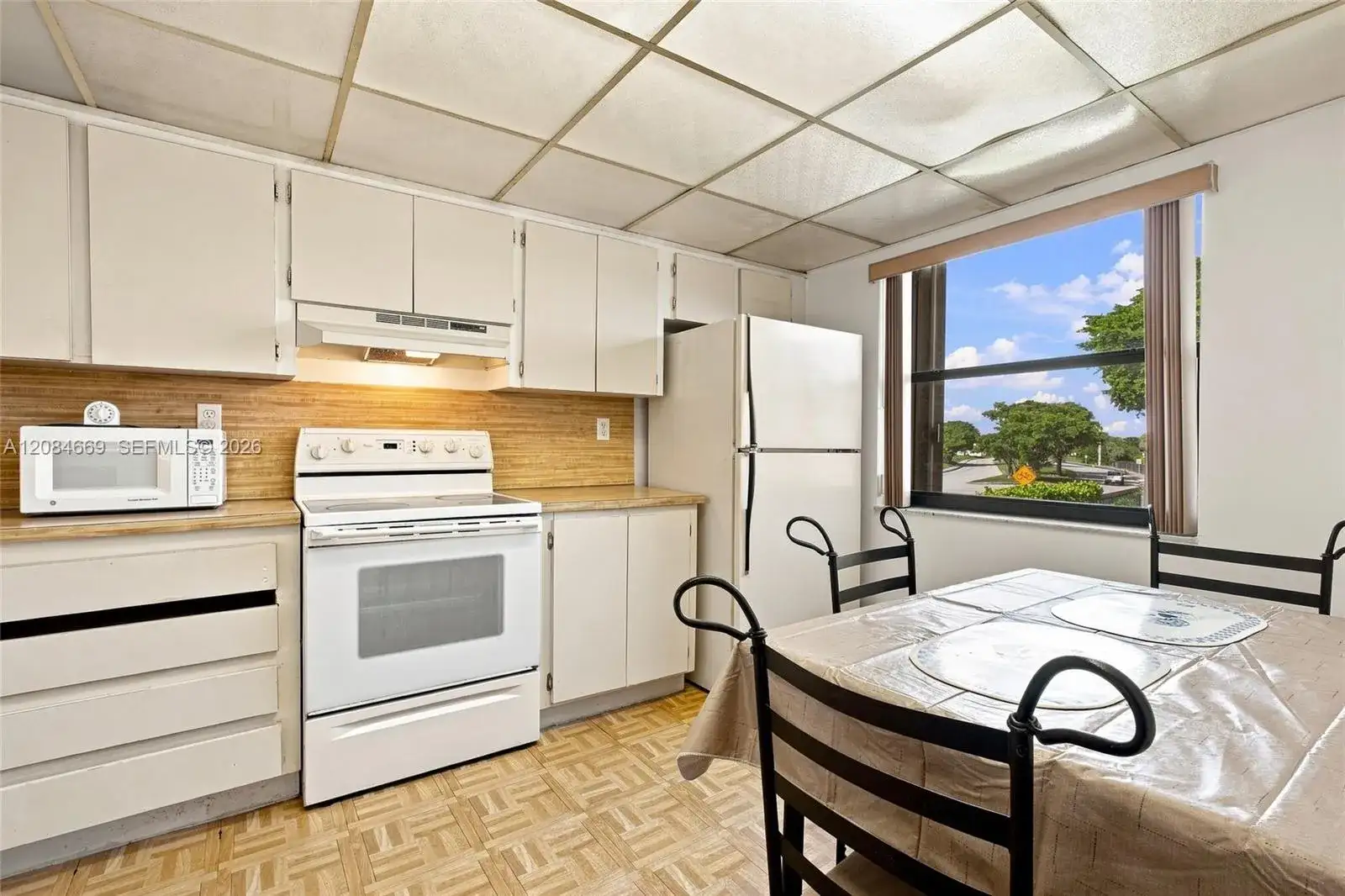 9905 NW 9th St Cir # 21, Miami FL 33172 photo 4