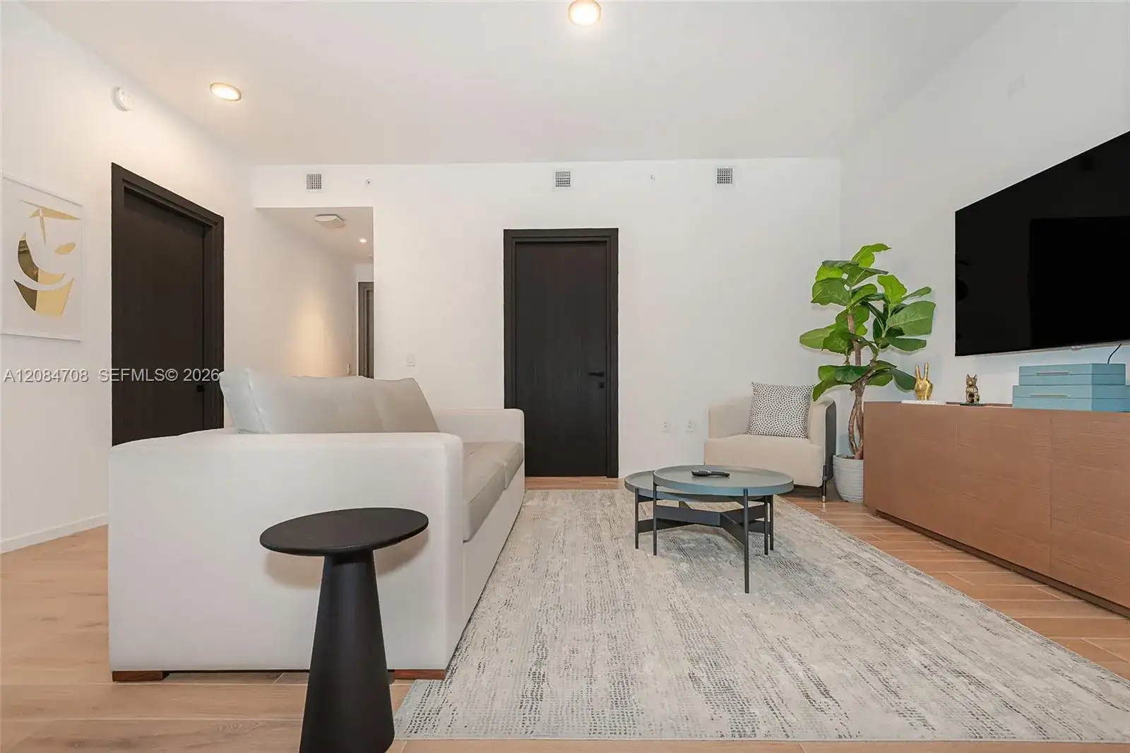 398 NE 5th St # 3417, Miami FL 33132 photo 4